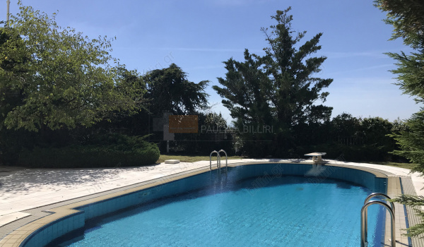Πισίνα - Swimming pool